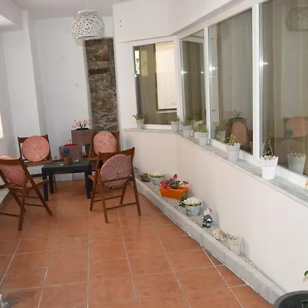 Old Kamares كافالا